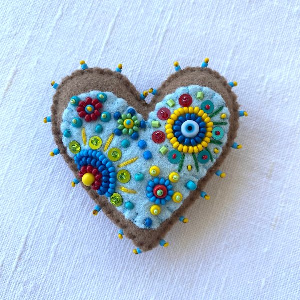 Colorful heart magnet.