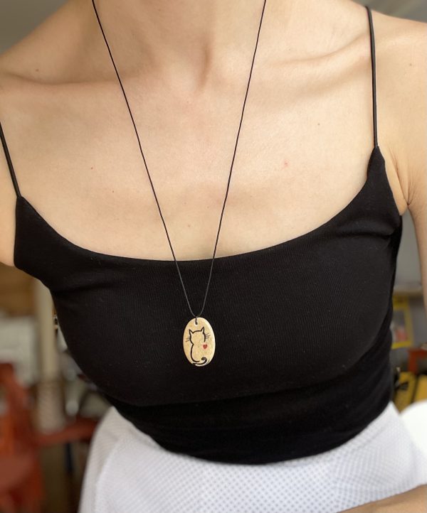 Hand Painted Pebble Necklace "Cat Silhouette" - Image 4
