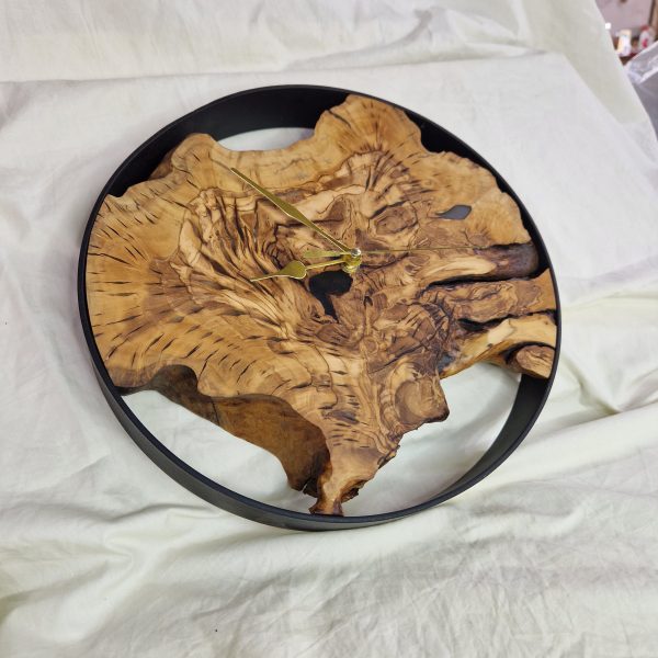 Wall Clock in Olive Wood - Image 4