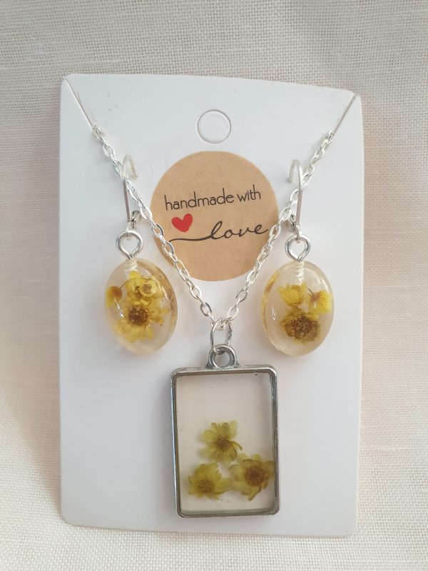 Yellow Flowers Jewelry Set - Image 2