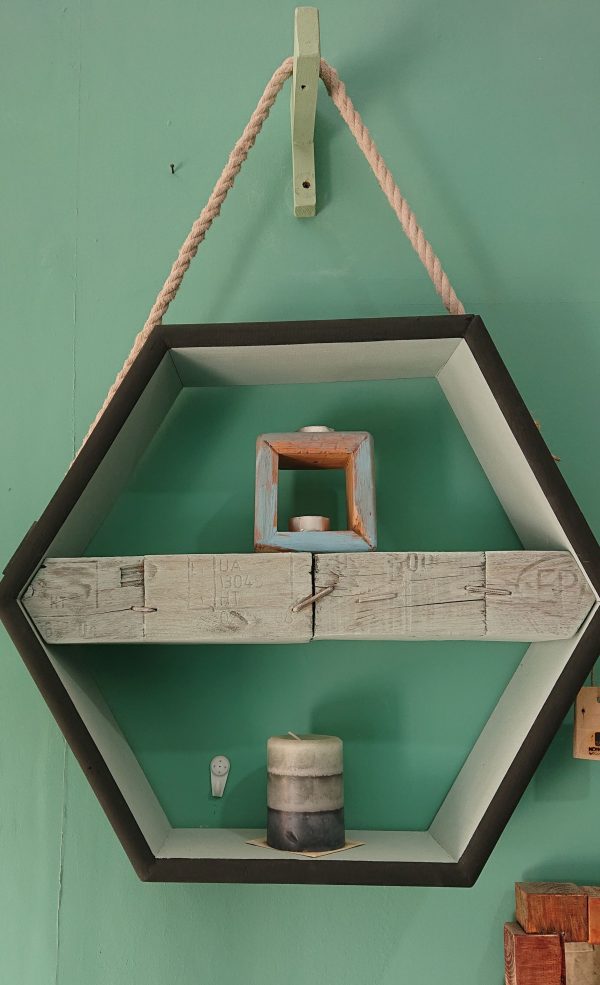 Hexagonal hanging display with pallet block shelf - Image 7