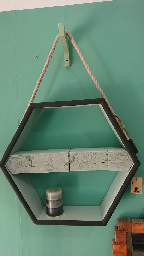 Hexagonal hanging display with pallet block shelf - Image 2
