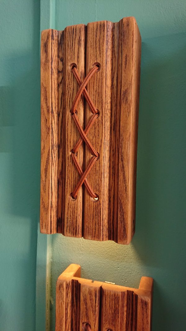 Twin set of hardwood wall light fittings - Image 7