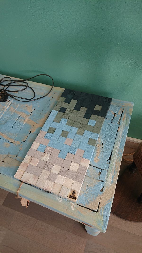 Handmade, multi colour, wood hot plate/serving platter - Image 7