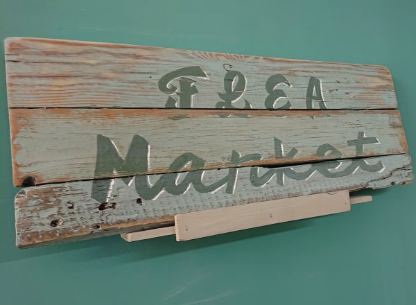 60cm x 25cm Vintage, old wood shop signs or wall hangings - Image 4