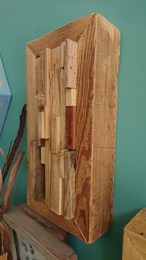 Solid wood and off cut wall art feature - Image 12