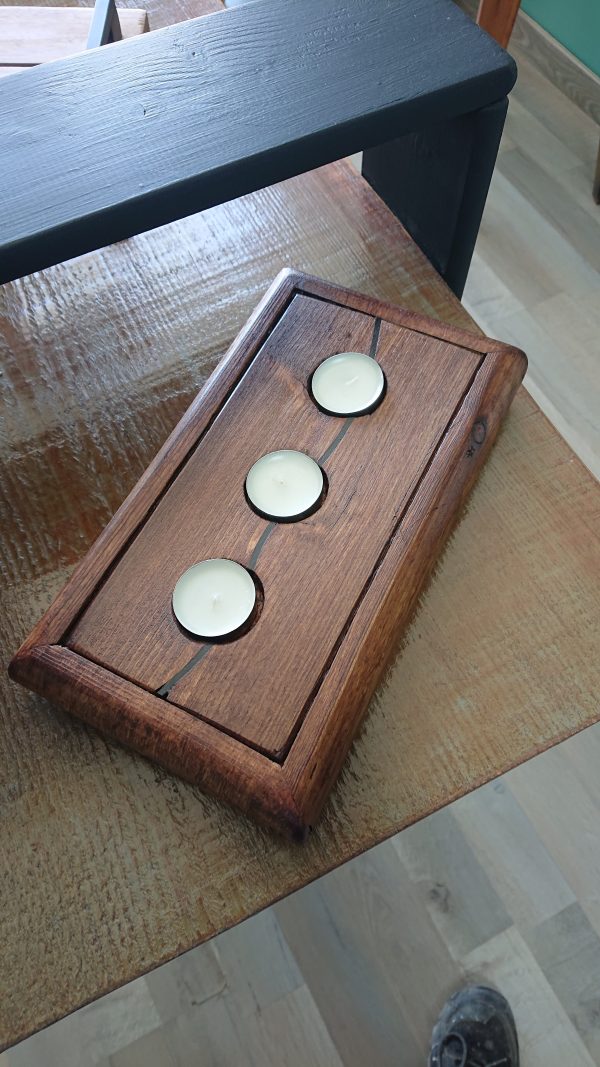 Soft edge triple tealight block with wave design