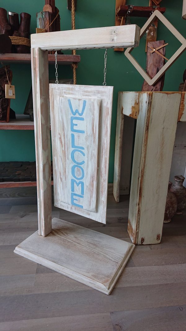 Free-standing, 'welcome' patio/entrance way sign - Image 4