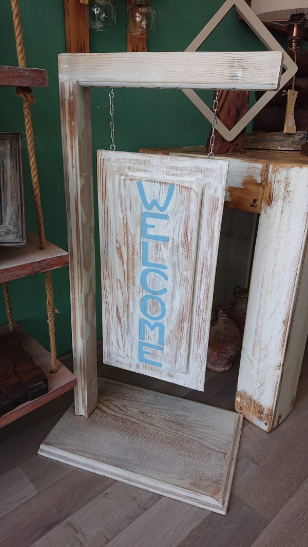Free-standing, 'welcome' patio/entrance way sign - Image 7
