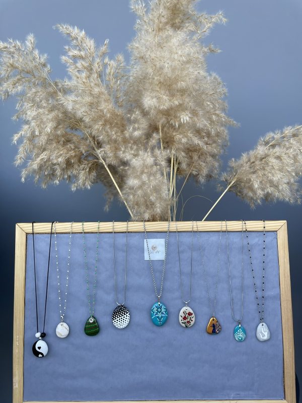 Hand Painted Pebble Necklace "Yin and Yang" - Image 10