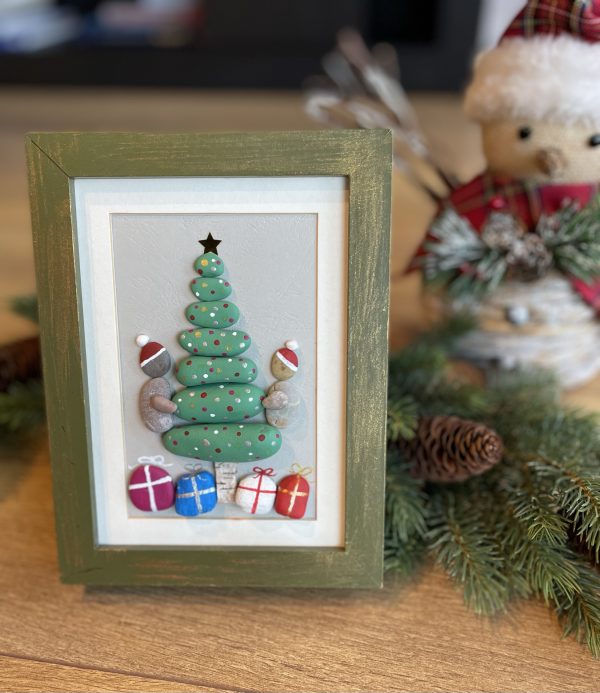 Christmas Themed Pebble Frame (Preorder) - Image 4