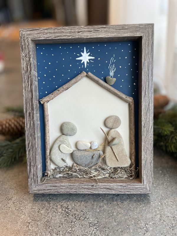 Christmas Themed Pebble Frame (Preorder)