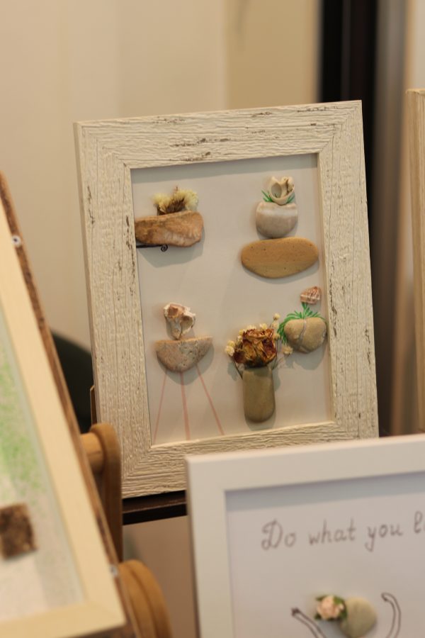 Framed Pebble Art “The World Of Flowers” - Image 2