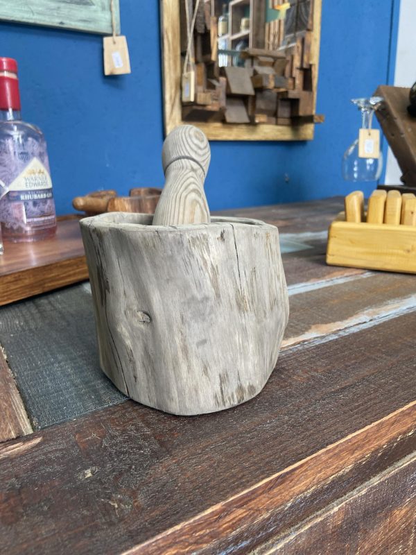 Hollowed log mortar & pestle - Image 3