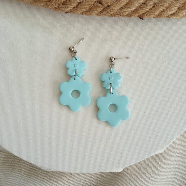 Light blue flowers dangle earrings - Image 3
