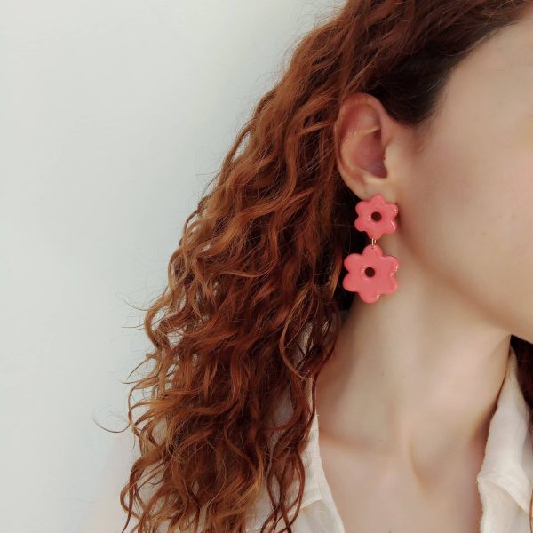 Coral flower dangle earrings - Image 2