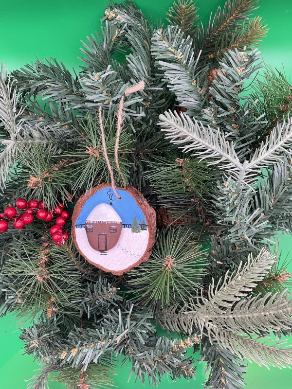 Pebble Ornaments On Wood Slices - Image 11