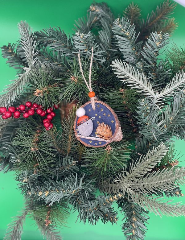 Pebble Ornaments On Wood Slices - Image 8