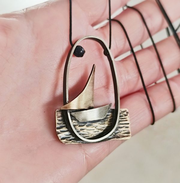 Boat Sail away necklace - Image 2