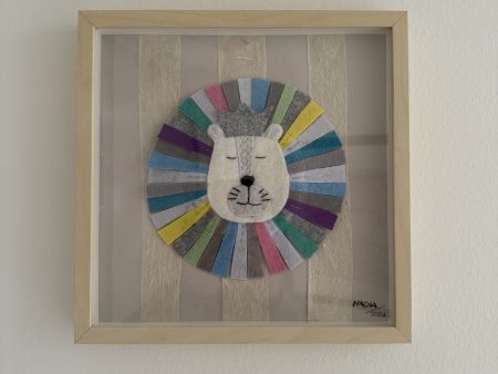 Adorable Framed Felt Lion -25x25cm
