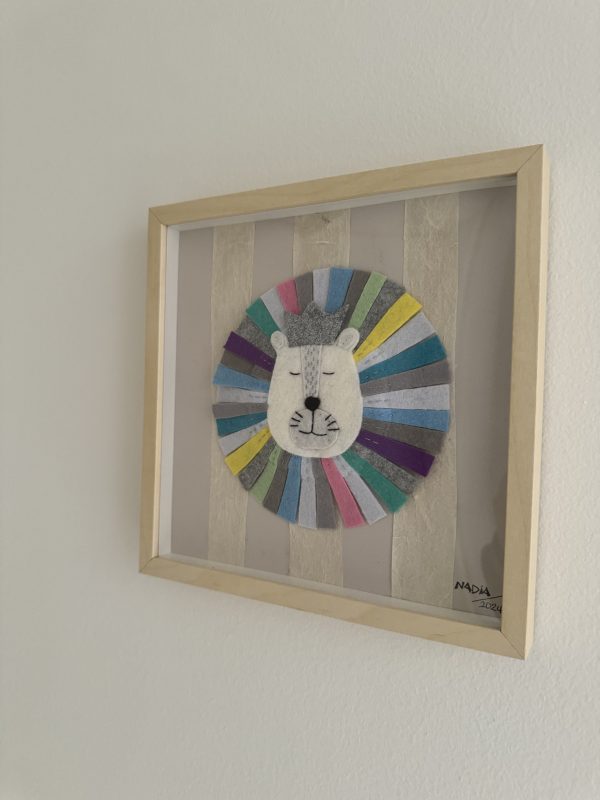 Adorable Framed Felt Lion -25x25cm