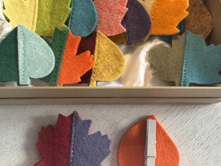 Charming Felt 'Leaf' Napkin Holders- Set of 12