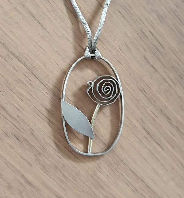 Rose pendant