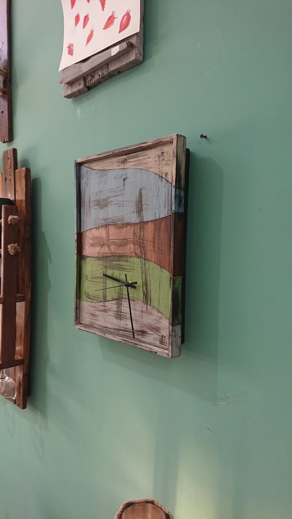 Multi-piece hardwood clock - Image 3