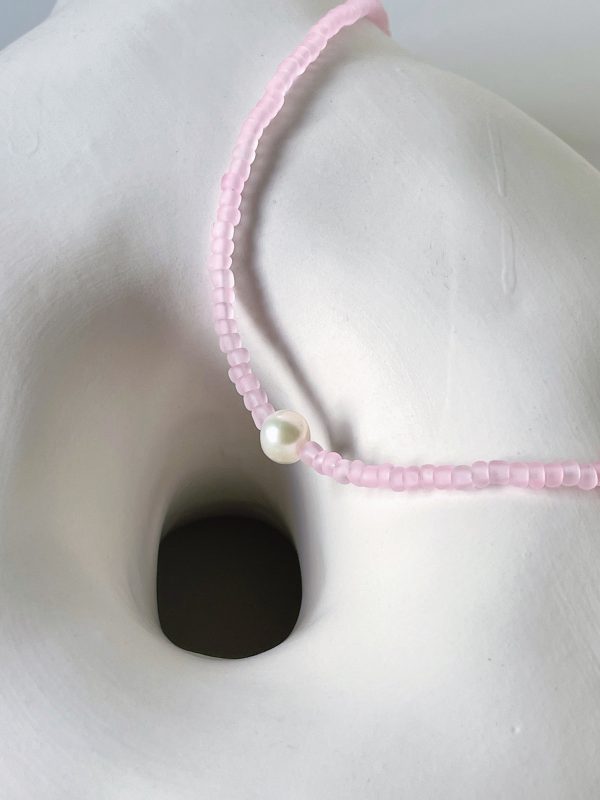 Pink Beaded Pearl Necklace - Image 3