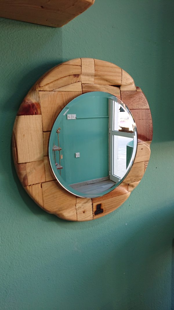 Round, carved, multi wood framed mirror - Image 12