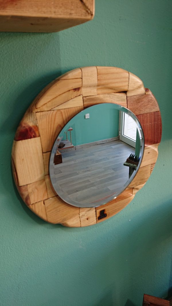 Round, carved, multi wood framed mirror - Image 11