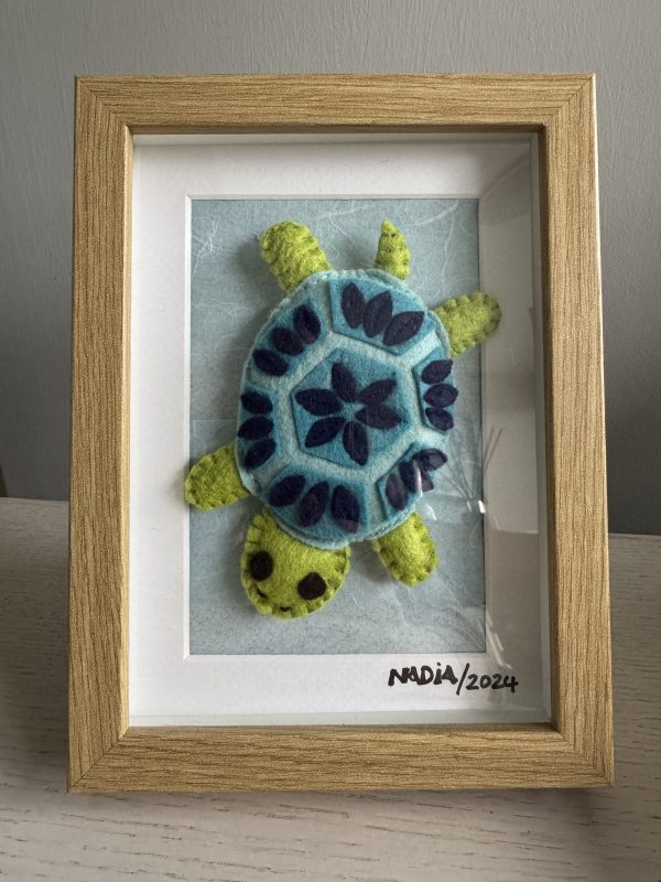 Adorable Framed Felt Mini Sea Turtle -15x20cm