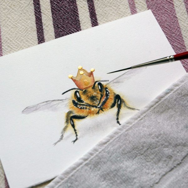 Monarch of the Hive: A Crowned Queen Bee Painting - Image 4