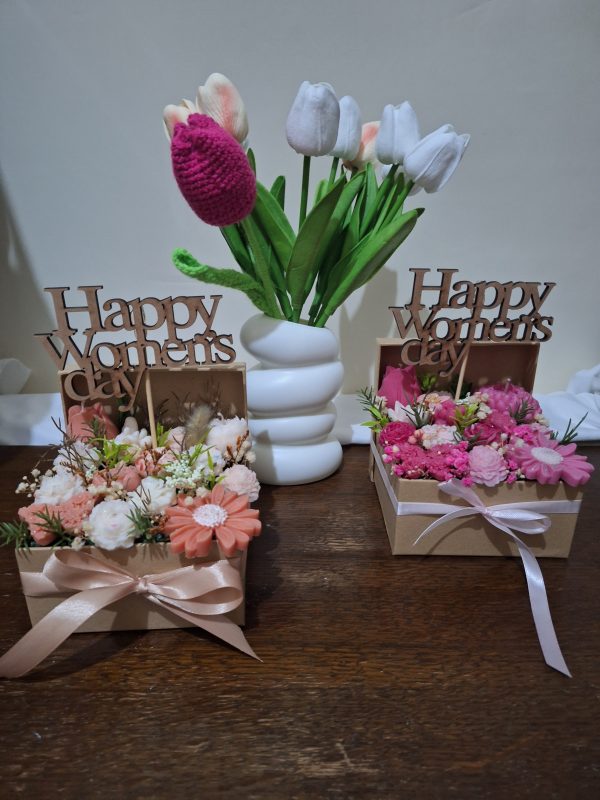 Women's Day candle bouquet - Image 3
