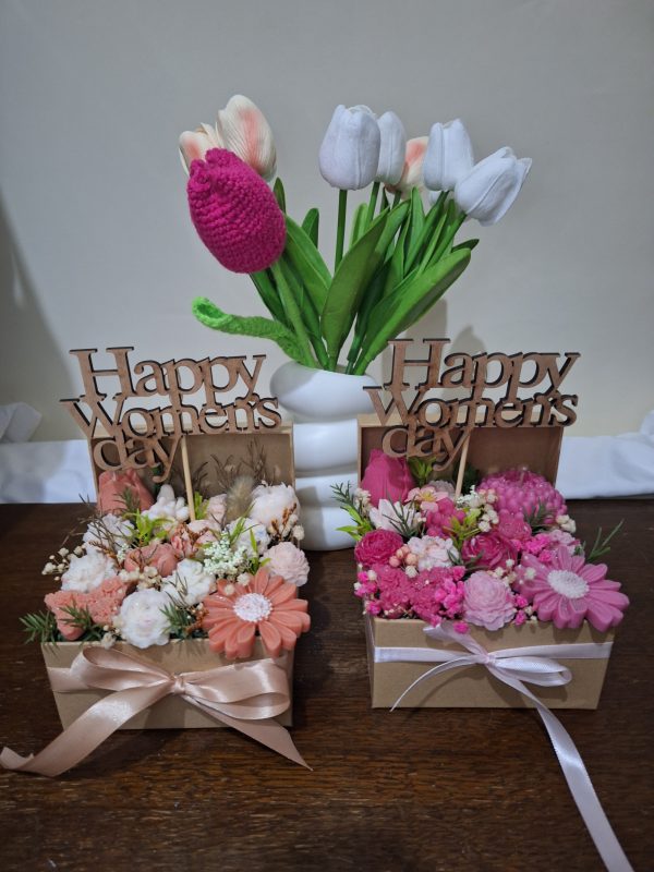 Women's Day candle bouquet