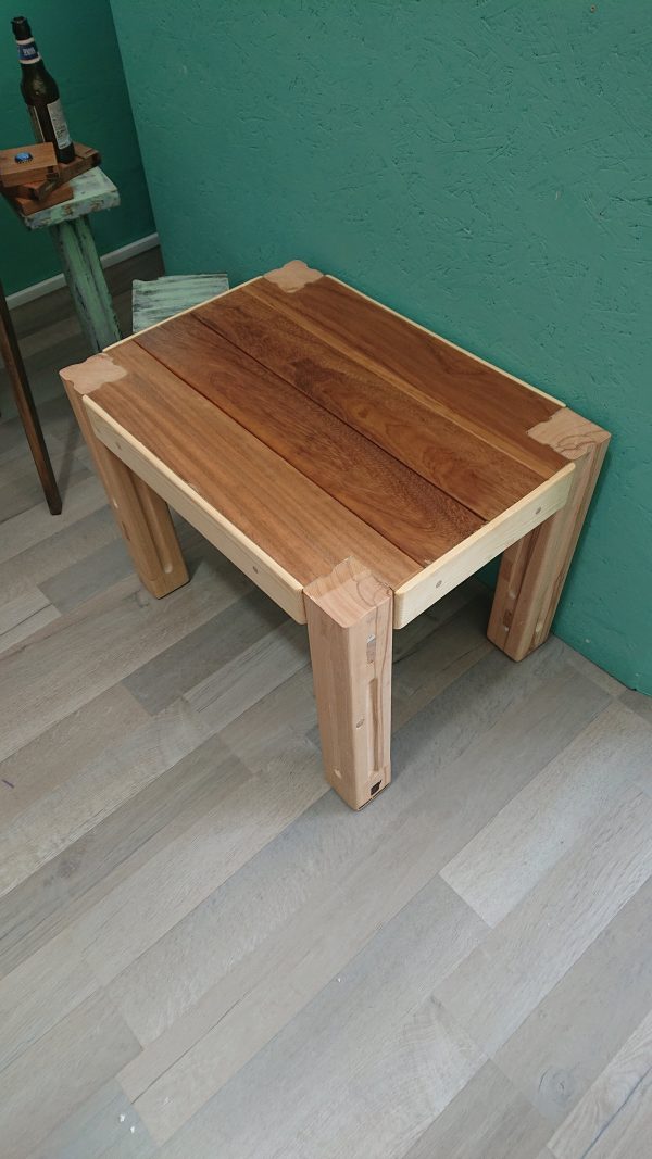 Repurposed mahogany and hardwood coffee table - Image 9