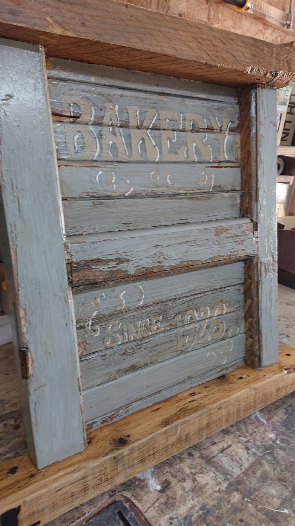 Vintage style bakery sign/wall hanging - Image 15