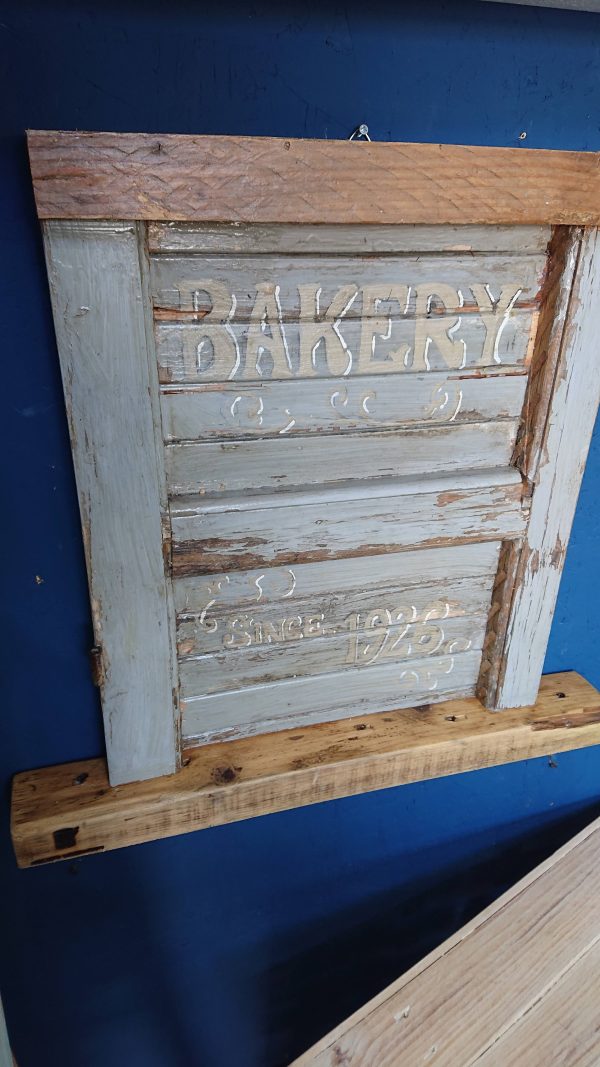 Vintage style bakery sign/wall hanging