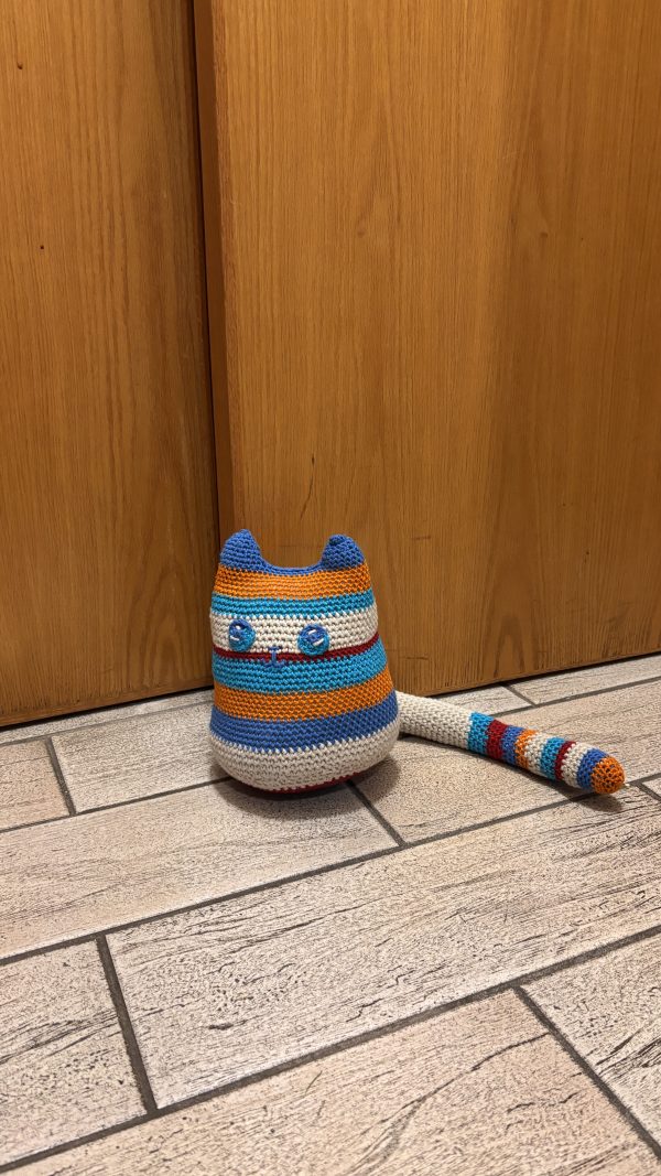 Fifi Kitty-Cat Door Stopper – Colorful Crochet Striped Home Decor & Practical Door Holder - Image 3