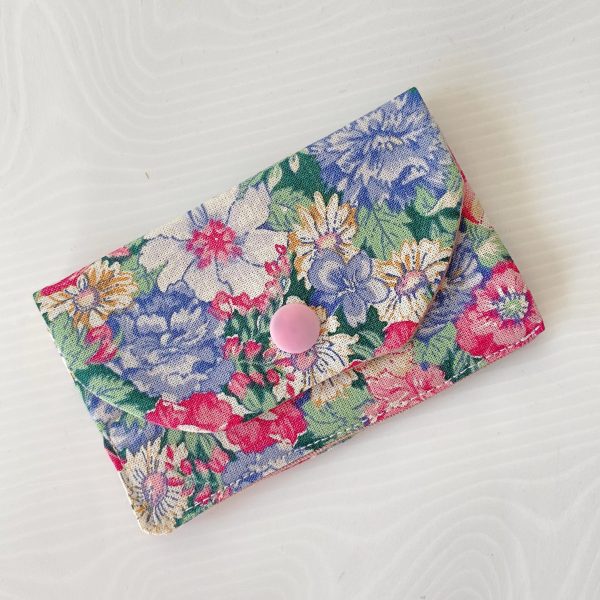 blue flowers top