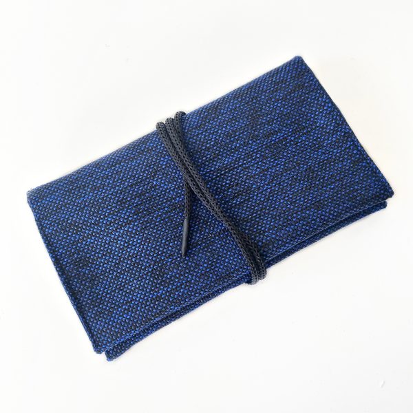 blue tobacco pouch top