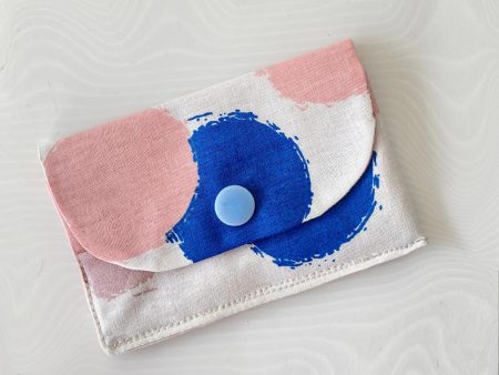 pink and blue circles