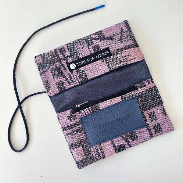 purple tobacco pouch inside
