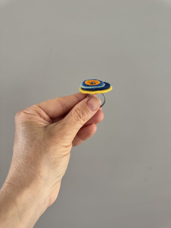 Adjustable Felt Ring- 4 colour combinations - Image 3